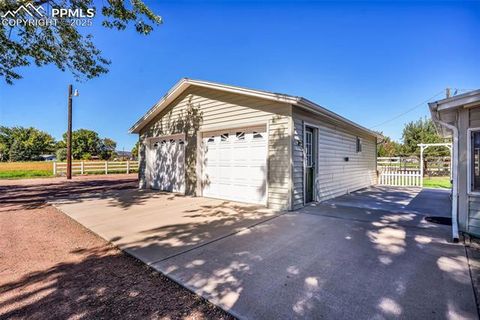 Tiny photo for 401 Dozier Avenue, Canon City, CO 81212 (MLS # 7971490)