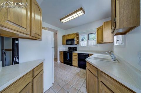 Tiny photo for 585 Observatory Drive, Colorado Springs, CO 80904 (MLS # 2097632)