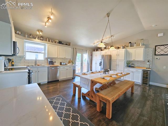 18690 Soapstone View