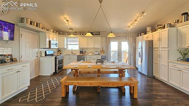 18690 Soapstone View