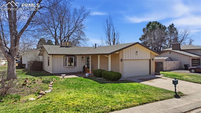 3275 E Parade Circle