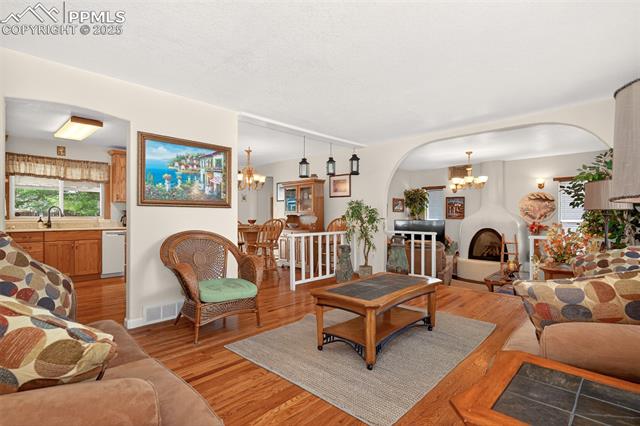 1507 QUERIDA Drive