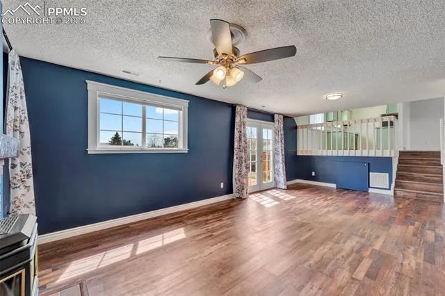 Colorado Springs, Colorado 80917, United States, 3 Bedrooms Bedrooms, ,2 BathroomsBathrooms,Residential,Pending,108417