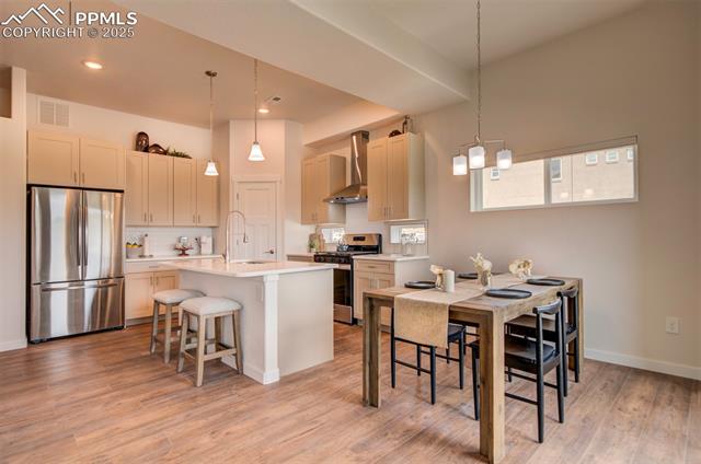 2186 Keara Heights