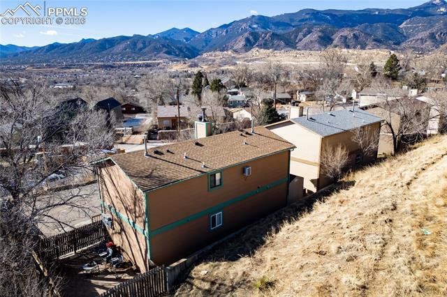 2516 Glen View Avenue