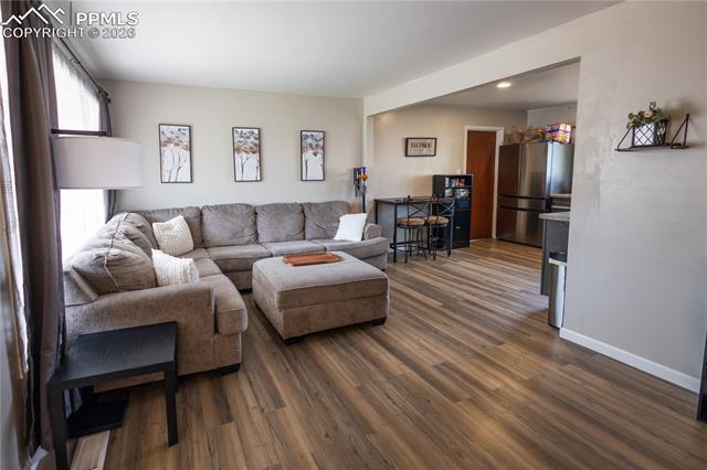 1804 Lark Bunting Lane