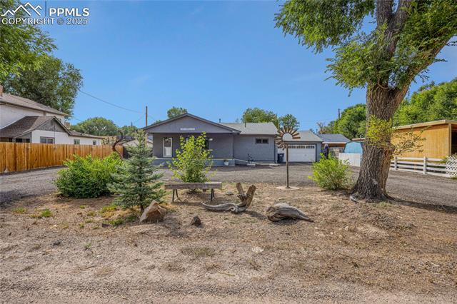 2074 Oriole Road