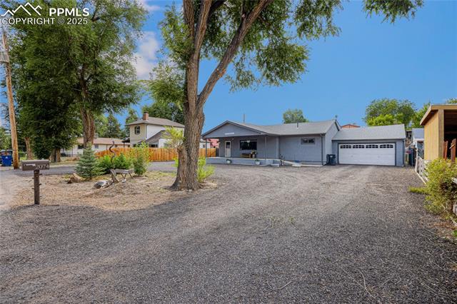 2074 Oriole Road