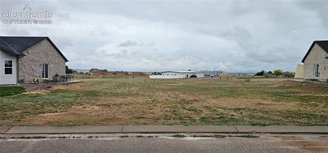 Photo of 78 S Crescent Circle, Pueblo West, CO 81007 (MLS # 1001710)
