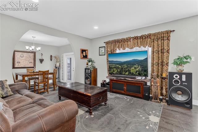 3905 Colony Hills Circle