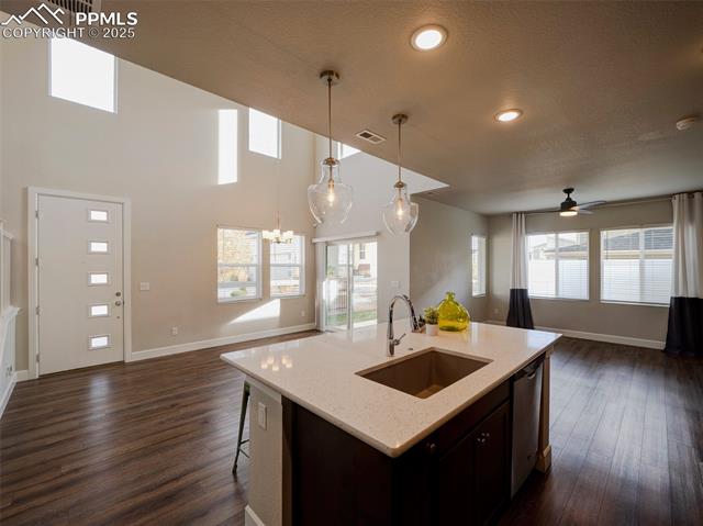 10021 Green Thicket Grove