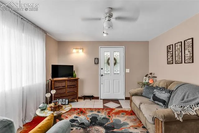 Canon City, Colorado 81212, United States, 2 Bedrooms Bedrooms, ,1 BathroomBathrooms,Residential,Active,196723