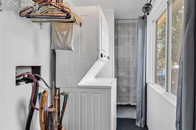 Canon City, Colorado 81212, United States, 2 Bedrooms Bedrooms, ,1 BathroomBathrooms,Residential,Active,196723