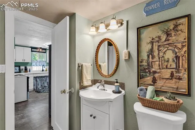 Canon City, Colorado 81212, United States, 2 Bedrooms Bedrooms, ,1 BathroomBathrooms,Residential,Active,196723