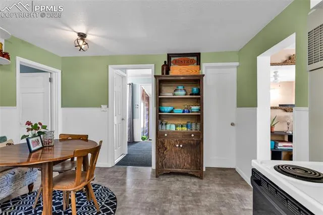 Canon City, Colorado 81212, United States, 2 Bedrooms Bedrooms, ,1 BathroomBathrooms,Residential,Active,196723