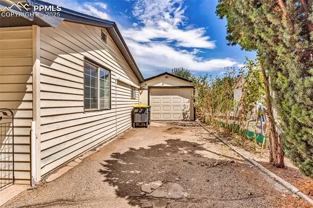 Canon City, Colorado 81212, United States, 2 Bedrooms Bedrooms, ,1 BathroomBathrooms,Residential,Active,196723