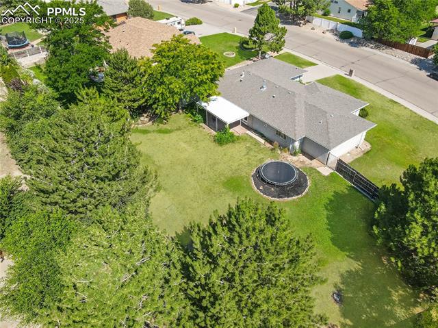 204 Bridle Trail