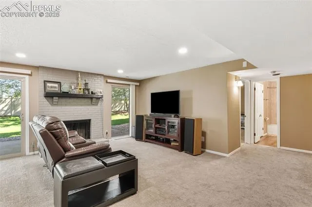 Colorado Springs, Colorado 80906, United States, 3 Bedrooms Bedrooms, ,3 BathroomsBathrooms,Residential,Active,232863