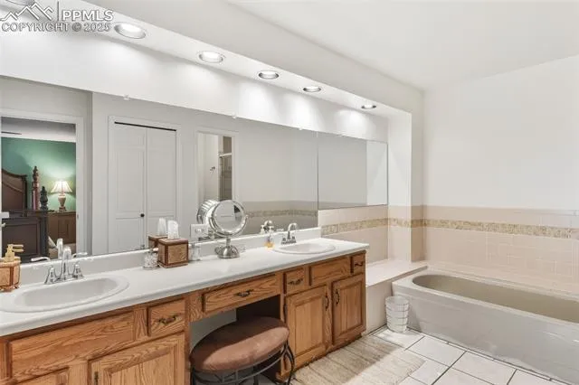 Colorado Springs, Colorado 80906, United States, 3 Bedrooms Bedrooms, ,3 BathroomsBathrooms,Residential,Active,232863