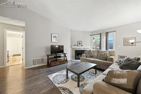 Tiny photo for 972 Columbine Avenue, Colorado Springs, CO 80904 (MLS # 2560771)