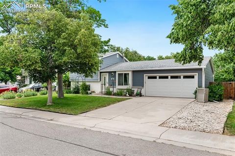 Tiny photo for 11413 E Ellsworth Place, Aurora, CO 80010 (MLS # 3712596)
