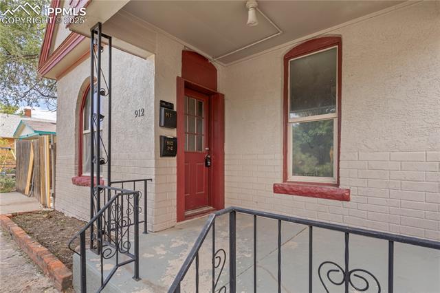 912 W 13th Street
