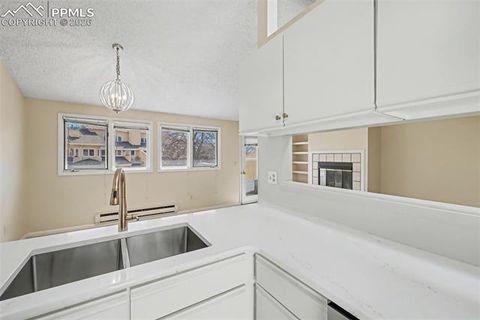 Tiny photo for 581 Observatory Drive, Colorado Springs, CO 80904 (MLS # 9354884)