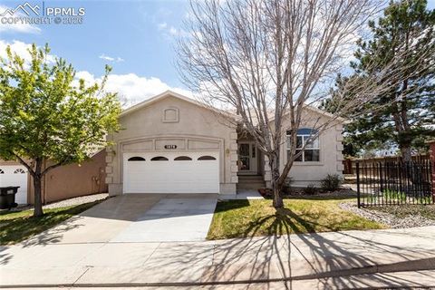 Photo of 1676 Pinon Glen Circle, Colorado Springs, CO 80919 (MLS # 1672016)