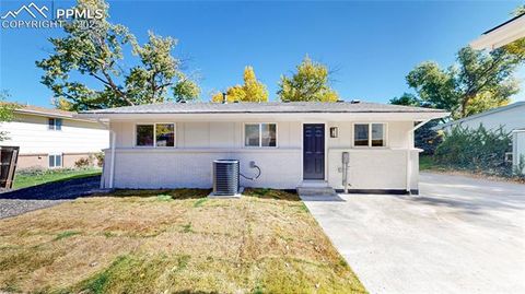 Tiny photo for 367 S Queen Circle, Lakewood, CO 80226 (MLS # 2925487)