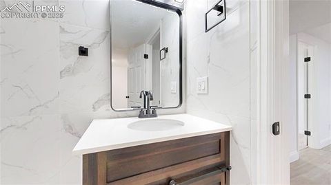Tiny photo for 367 S Queen Circle, Lakewood, CO 80226 (MLS # 2925487)