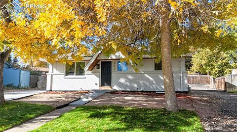 Tiny photo for 367 S Queen Circle, Lakewood, CO 80226 (MLS # 2925487)