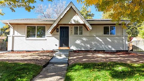 Tiny photo for 367 S Queen Circle, Lakewood, CO 80226 (MLS # 2925487)