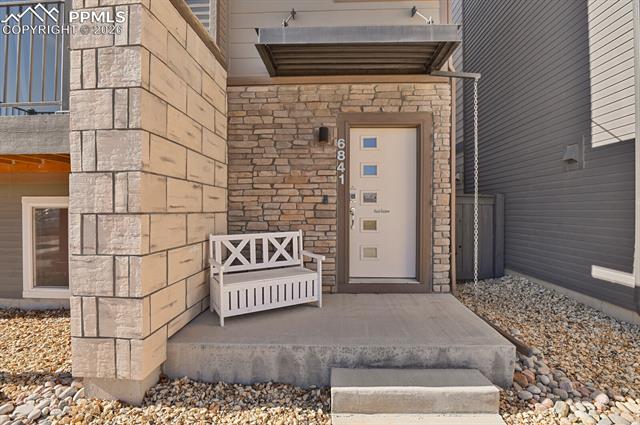 6841 Starry Night Lane