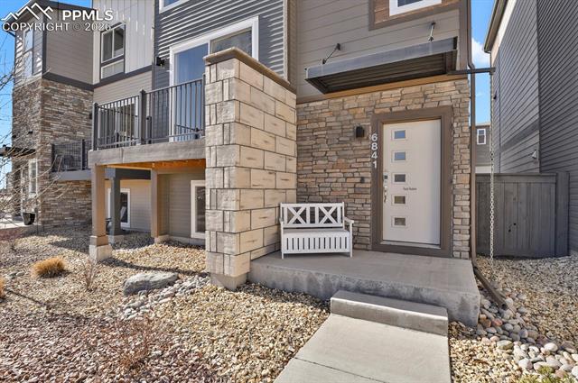 6841 Starry Night Lane