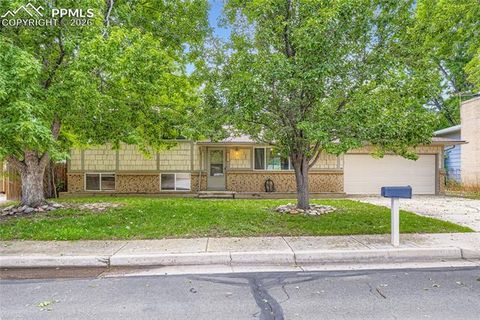 4806 Sprucewood Drive Colorado Springs CO 80918