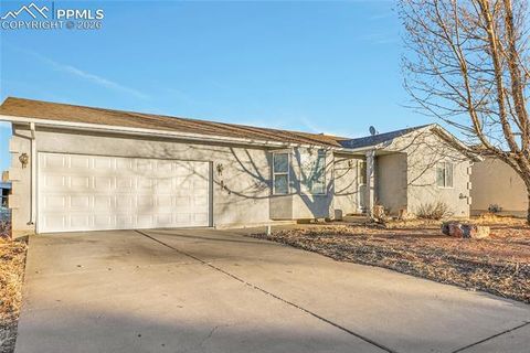 Photo of 864 S Kline Drive, Pueblo West, CO 81007 (MLS # 6434878)