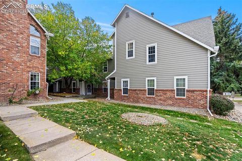 Photo of 2121 Troy Court, Colorado Springs, CO 80918 (MLS # 8979275)