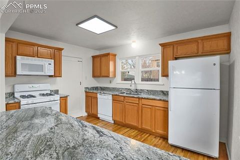 Tiny photo for 917 N Institute Street, Colorado Springs, CO 80903 (MLS # 7203278)