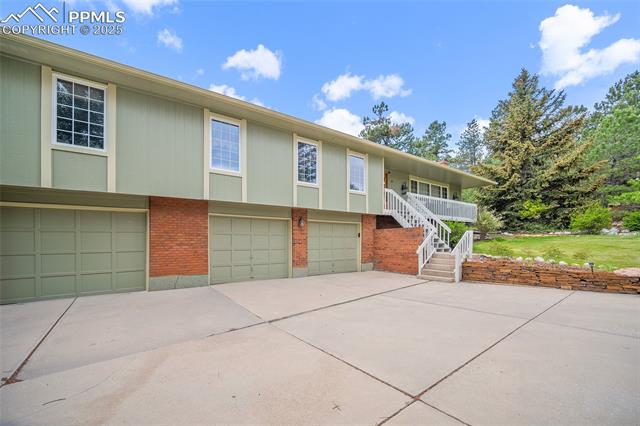 435 W Woodmen Road