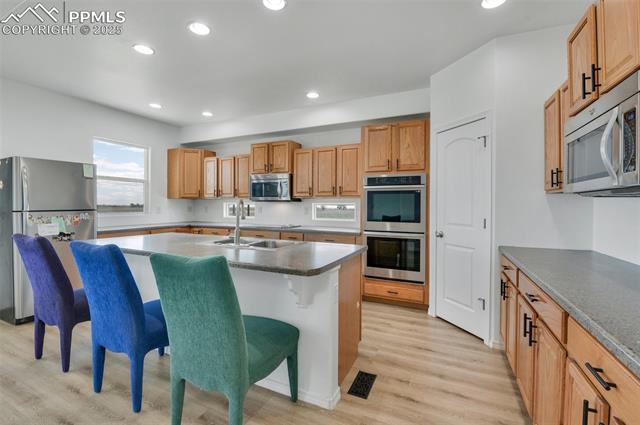 905 Engleby Drive