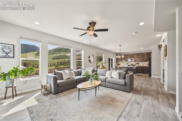 5446 Mesa Top Drive