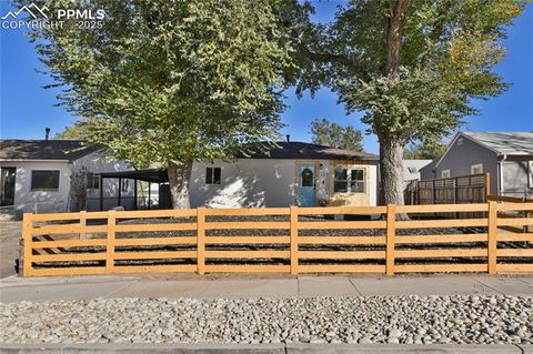 Tiny photo for 724 E Costilla Street, Colorado Springs, CO 80903 (MLS # 1528963)