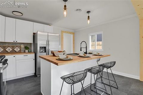 Tiny photo for 724 E Costilla Street, Colorado Springs, CO 80903 (MLS # 1528963)