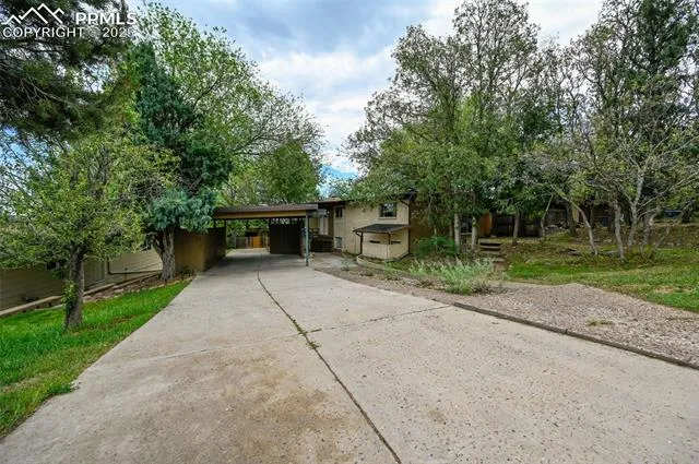 Colorado Springs, Colorado 80906, United States, 4 Bedrooms Bedrooms, ,3 BathroomsBathrooms,Residential,Active,181715