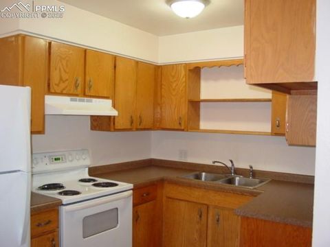 Tiny photo for 2002 Mount Washington Avenue, Colorado Springs, CO 80906 (MLS # 8659447)