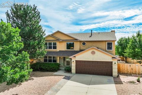 Photo of 1565 Charmwood Drive, Colorado Springs, CO 80906 (MLS # 9930095)