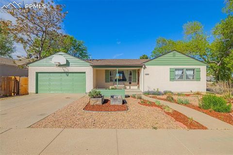 Photo of 1535 Lexington Road, Pueblo, CO 81001 (MLS # 4755761)