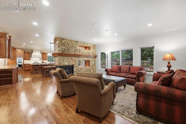 7615 Winding Oaks Drive