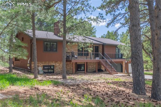 115 E Kings Deer Point