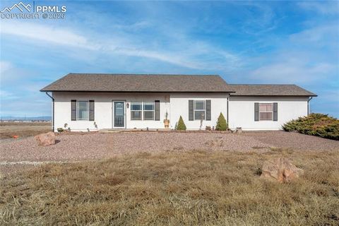 Photo of 995 N Matt Drive, Pueblo, CO 81007 (MLS # 8834922)